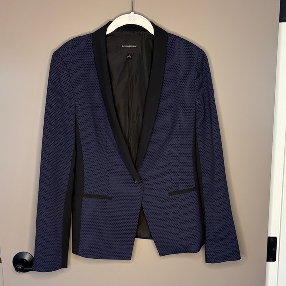 Banana Republic Factory Navy and Black Jacquard Blazer - Size 8 - Picture 1 of 5